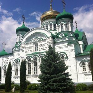 Экскурсия в Свияжск и Раифский монастырь на теплоходе